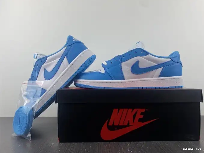 CJ7891-401 SB Nike Jordan UNC Low x Air 1 0601